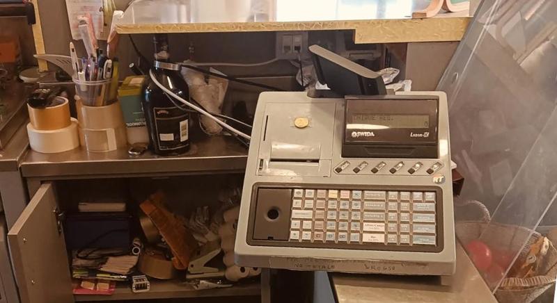 Imbersago, nuovo furto al bar del centro sportivo. Il gestore Maurizio Pirovano: ''Sono stanco, non ne posso più”