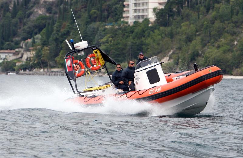 Turista tedesco muore nel giorno del suo compleanno mentre fa il bagno a Manerba