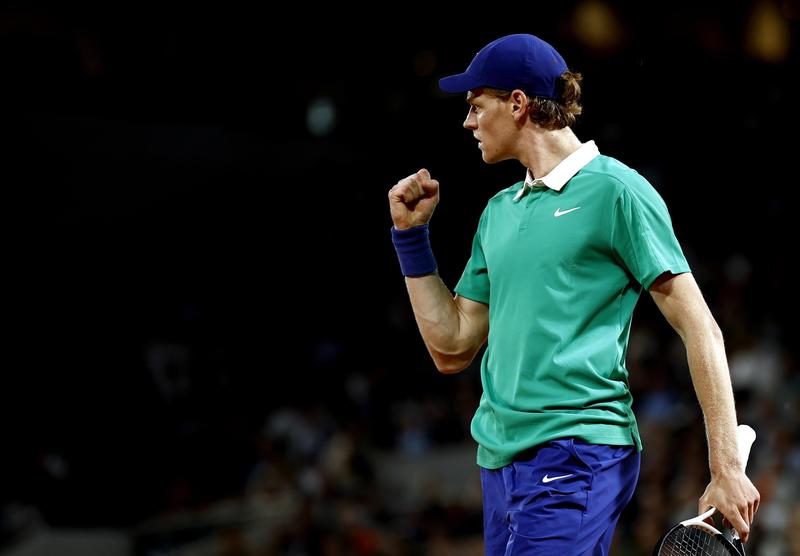 Roland Garros, Sinner rullo compressore: elimina Rublev in tre set e va ai quarti