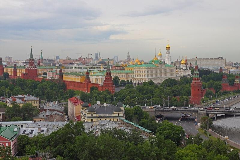 Песков: в Кремле ожидают реакцию Киева на проект меморандума