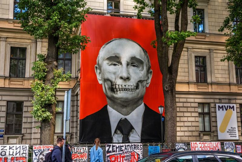 Europe Should Build a Monument to Vladimir Putin