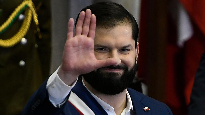 La ceremonia del adiós. Por Pepe Auth