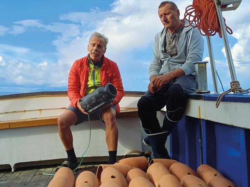 In mare con Giovanni Storti per tutelare polpi e ambiente: «Io sto con Paolo pescatore». Oggi con Buone Notizie