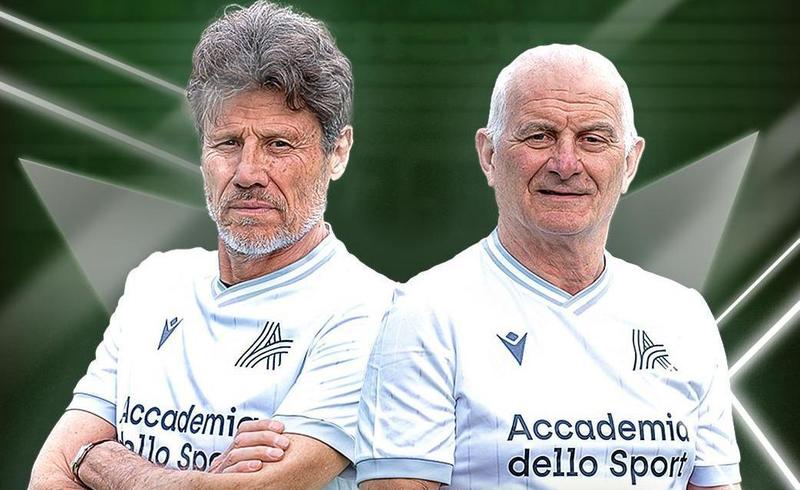 Gli calciatori della Vis Giovanetti e Clementoni in campo. Fulvio e Giorgio, attenti a quei due. Il calcio giovanile è 