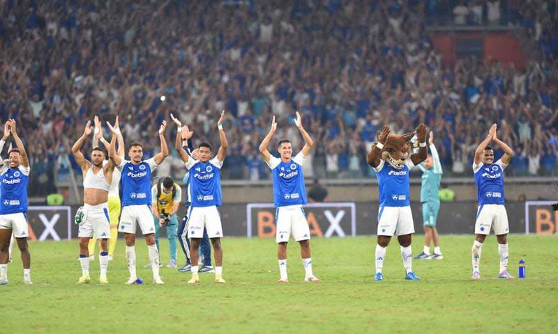 O MELHOR FUTEBOL DO BRASIL É O DO CRUZEIRO