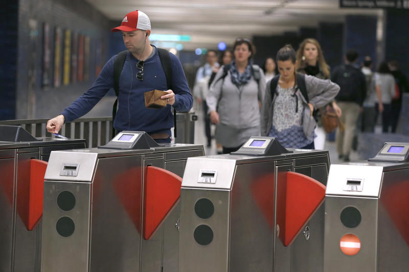 Bay Area's new Clipper rollout is about 700 days late — and counting