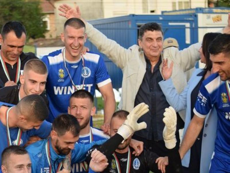 Кой бе скритият архитект за успеха на 