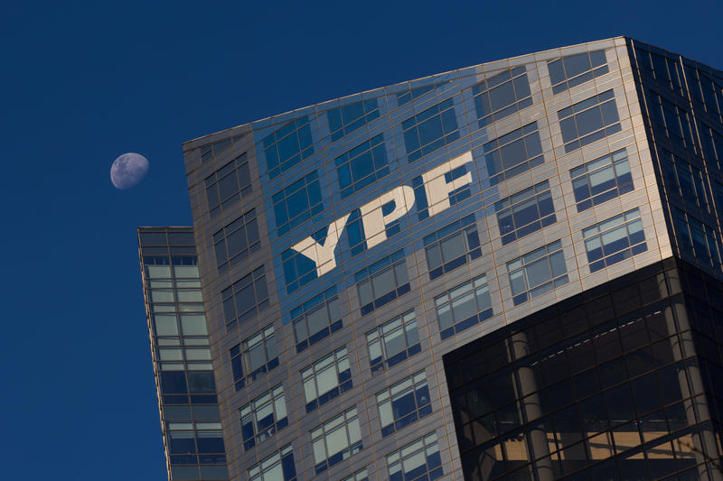 Argentina’s YPF and Italy’s Eni to sign natural gas export deal