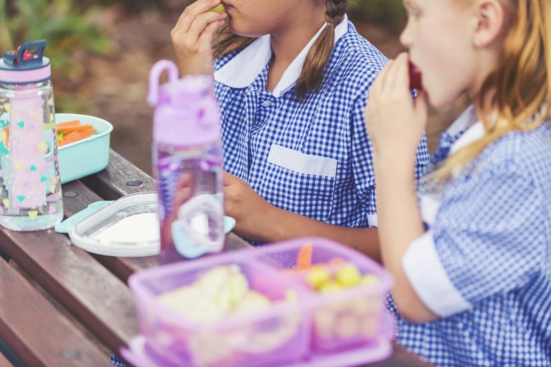 Australian kids BYO lunches to school. There is a healthier way to feed students