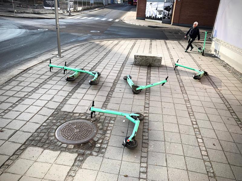 –⁠ Lys dem i bann!