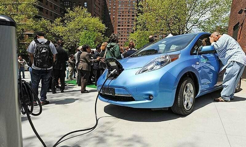 Senate panel urges infrastructure for EVs