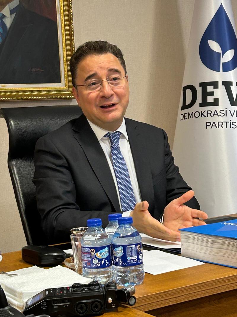 DEVA Partisi lideri Ali Babacan: Sanal bahis ve kumar oynatan firmalar, şahsen Cumhurbaşkanı’nın tanıdığı, bildiği insanlar