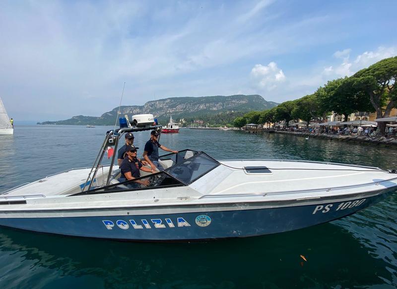 Cernobbio, imbarcazioni sul lago al setaccio della polizia nautica: staccate multe per oltre 11mila euro