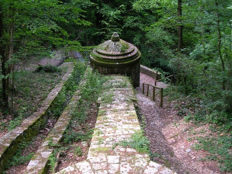 L'esteta Kutufà, tra D'Annunzio e medioevo, illumina la Toscana segreta