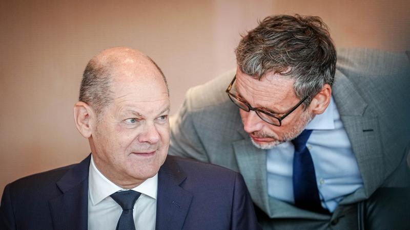 Scholz-Berater als Staatssekretär für Rüstung : An Plötner hängt viel – auch das Schicksal von Pistorius