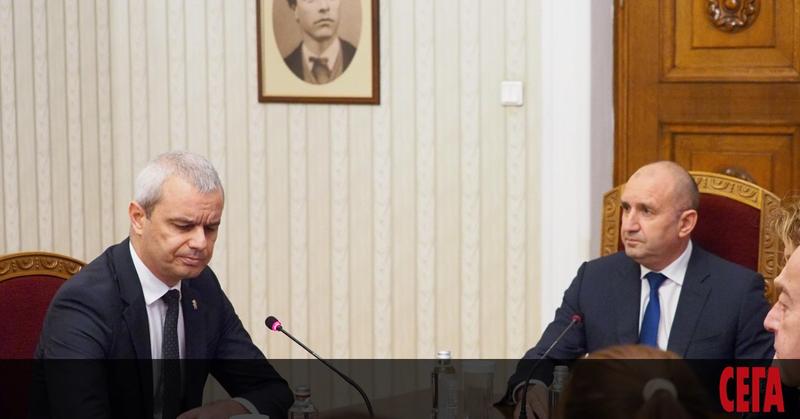 Радев и Костадинов ще спорят за титлата 