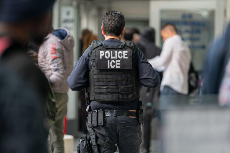 ICE agents arrest 15 at San Francisco immigration court, including children