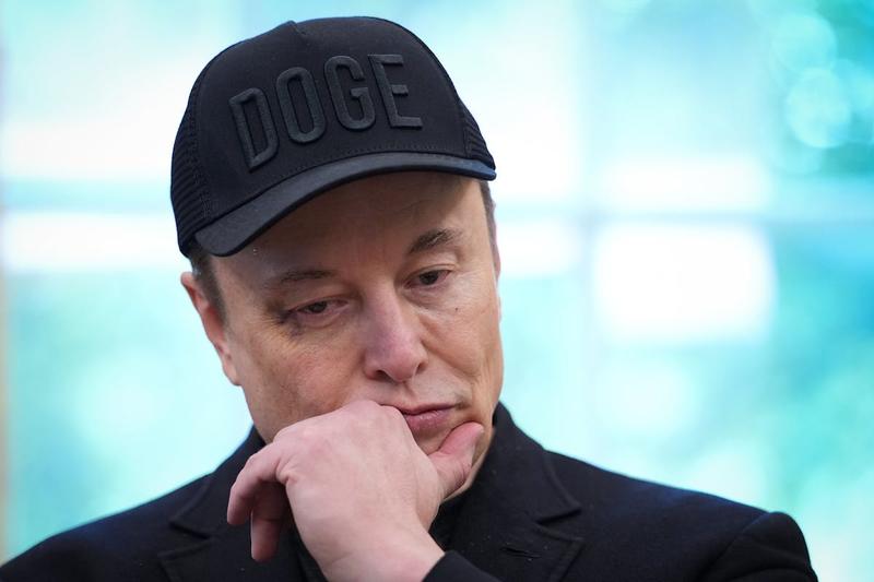 Tesla Stocks Plummet as Trump-Musk Breakup Finally Begins