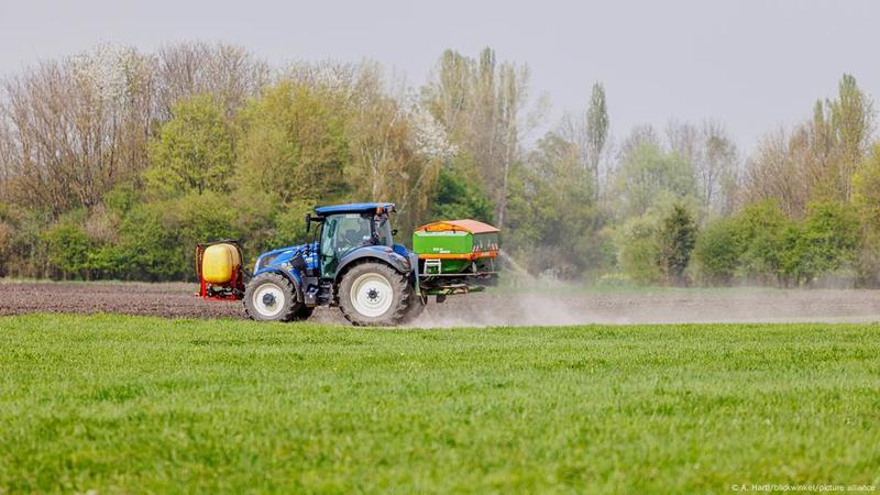 Why is the EU still buying Russian fertilizer?