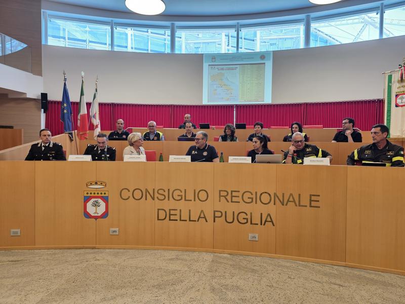 Prevenzione incendi, la Protezione Civile si prepara: «Potenziate tutte le attività»