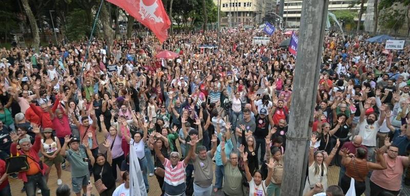 “Gestores, sois professores”