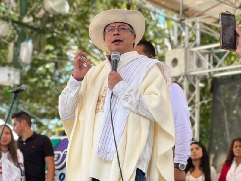 El cortocircuito minero del gobierno Petro explota en Antioquia 