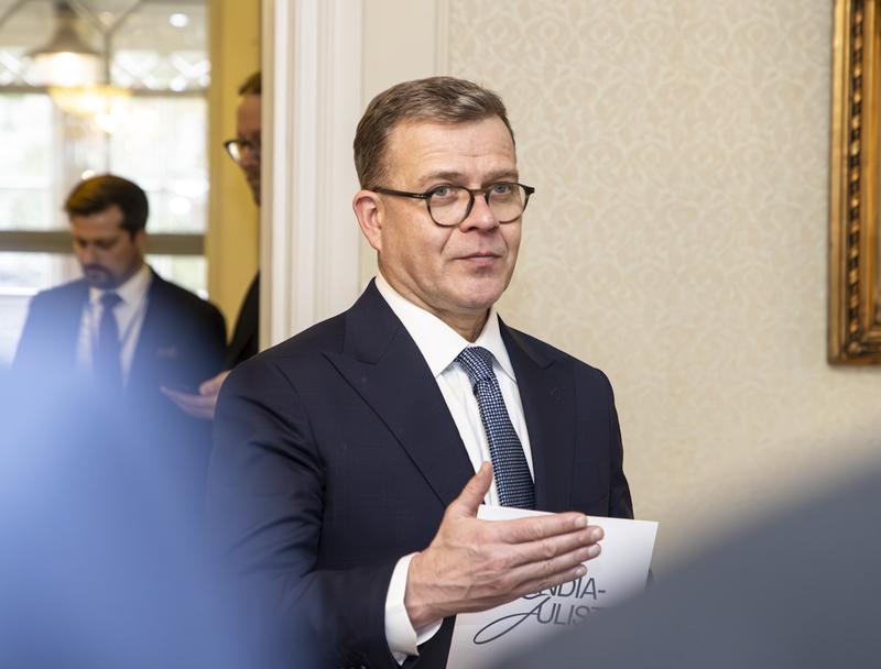 Politiikka | Velkarajat paukkuvat – alijäämämenettely vältetään rima heiluen