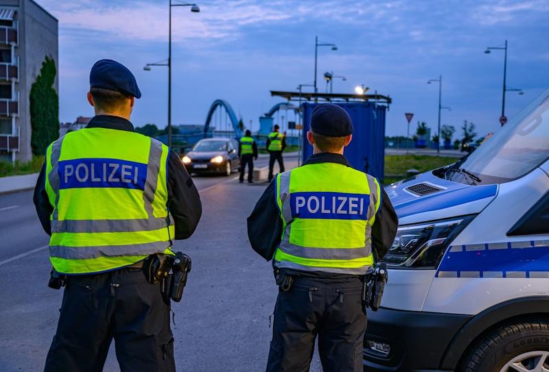 Härtere Grenzkontrollen: Sabotieren NGO-Aktivisten die neue Asylpolitik? Erste Anzeigen