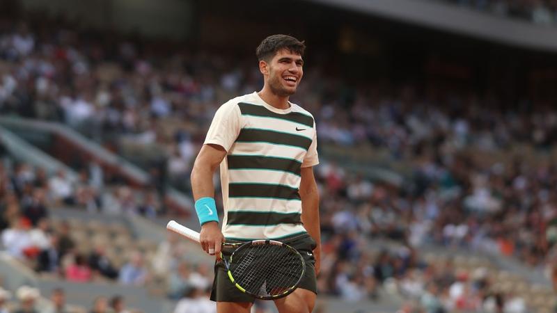 Defending champion Carlos Alcaraz books French Open final berth after Lorenzo Musetti forced to retire