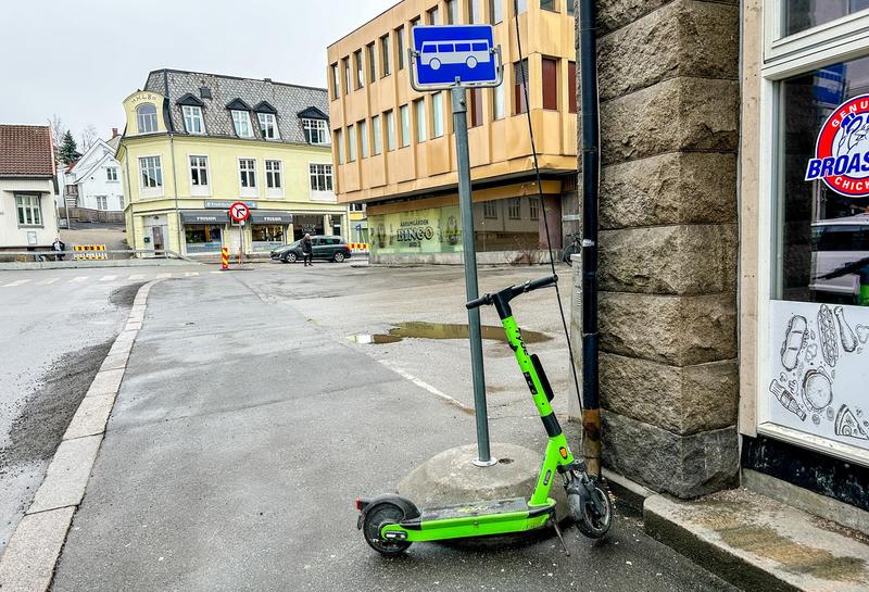 –⁠ Sett elsparkesykkelen på laveste fart og kjør pent først i Fredsmarsjen, Jan-Kåre