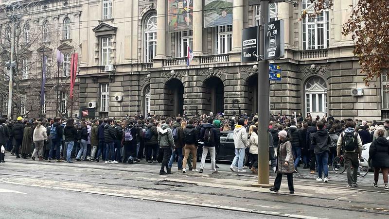 Nastavno-naučno veće ETF glasalo protiv povratka na nastavu