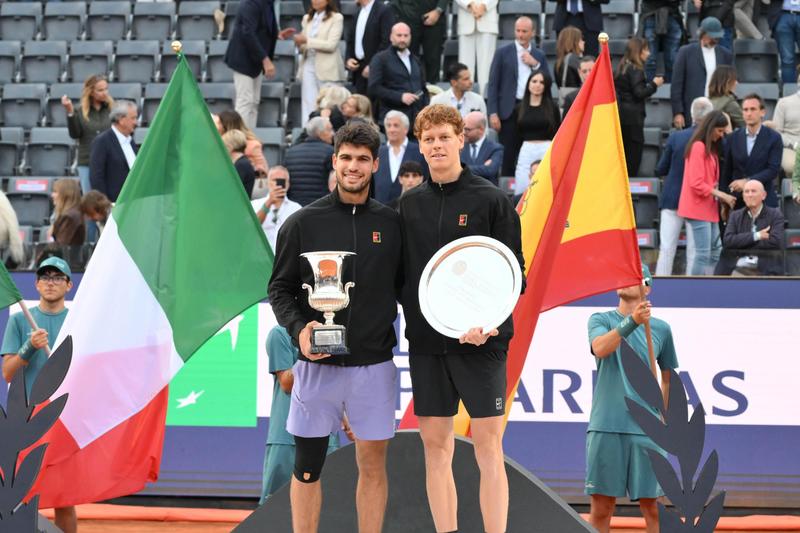 Quando gioca e dove vedere Sinner (anche in chiaro) contro Alcaraz, finale del Roland Garros /