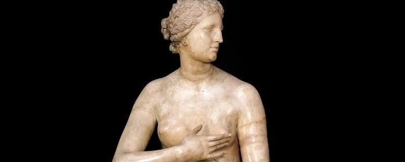 Censura dell’arte e leggi bloccate: cronache da un’Italia paradossale