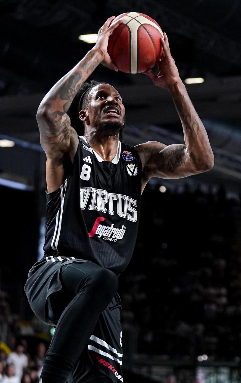 Virtus Bologna: Preparativi per la Finale Scudetto, Clyburn e Polonara in Dubbio