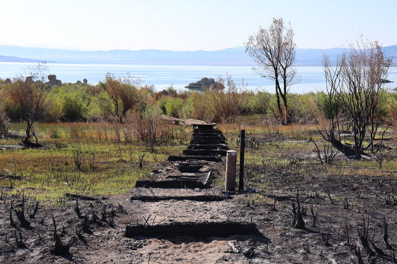 Wildfire causes major damage to infrastructure at beloved Calif. lake