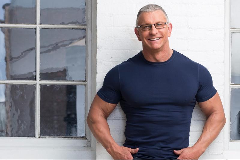Meet Celebrity Chef Robert Irvine — Free Food and Drinks Event in NYC
