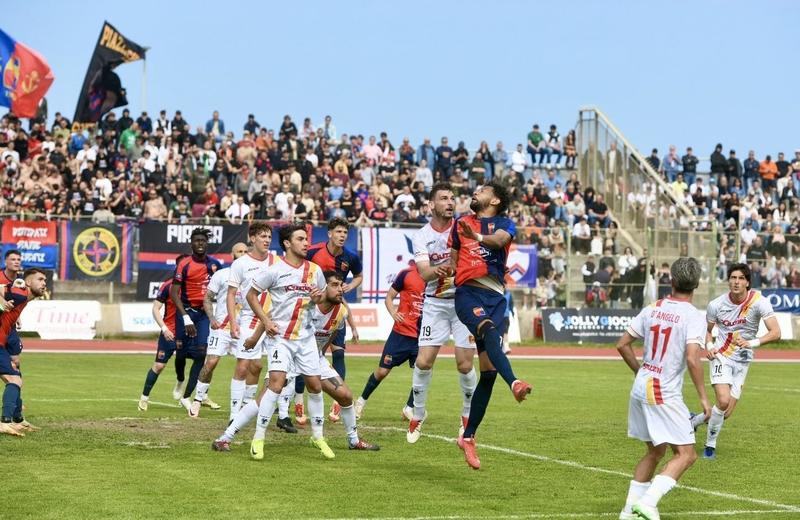 Civitanovese: settimana decisiva per il futuro del club tra Profili e nuovi investitori