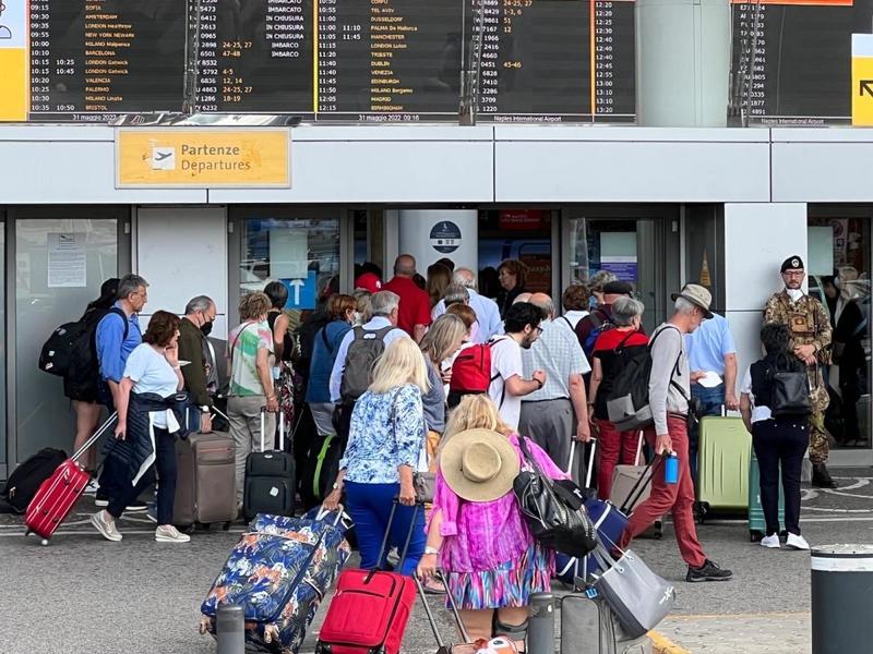 Capodichino, dopo i voli cancellati i ritardi:Â in arrivo centinaia di richieste di risarcimentoÂ âIl radar oggi Ã¨ ancora fuori uso, tempi lunghi