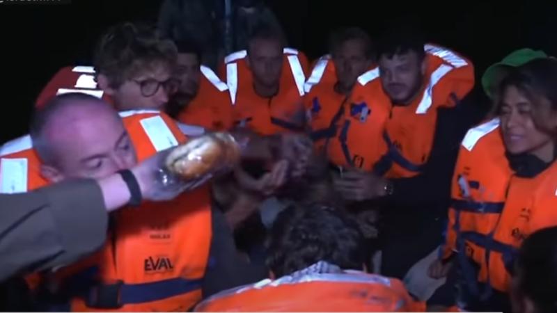 Ήταν ένα μικρό καράβι... που έπνιξε την αριστερή υποκρισία 