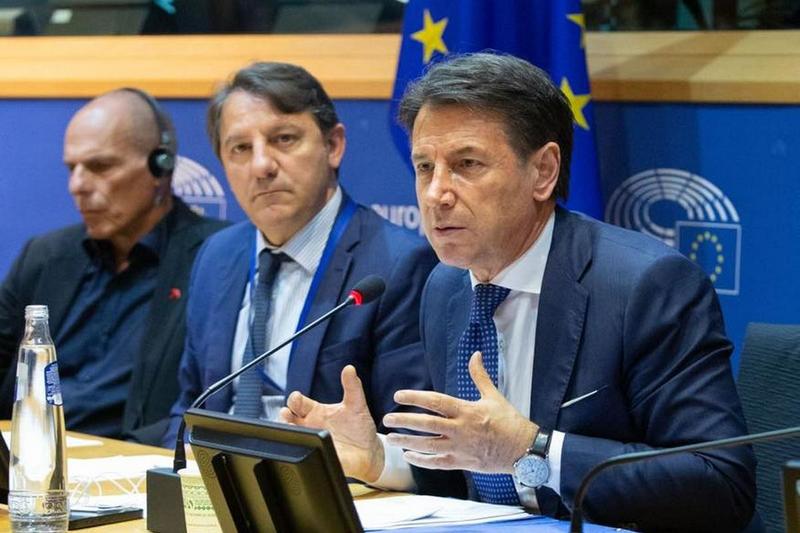 Dopo il flop sulla cittadinanza Conte punta a prendersi la leadership del campo largo