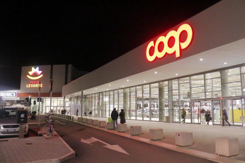 Livorno, in azione la banda dei formaggi: assaltati due supermercati Coop