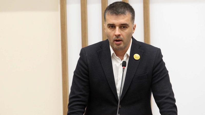 Manojlović (Kreni-Promeni): Profesori se bore protiv uništavanja obrazovanja koje sprovodi vlast