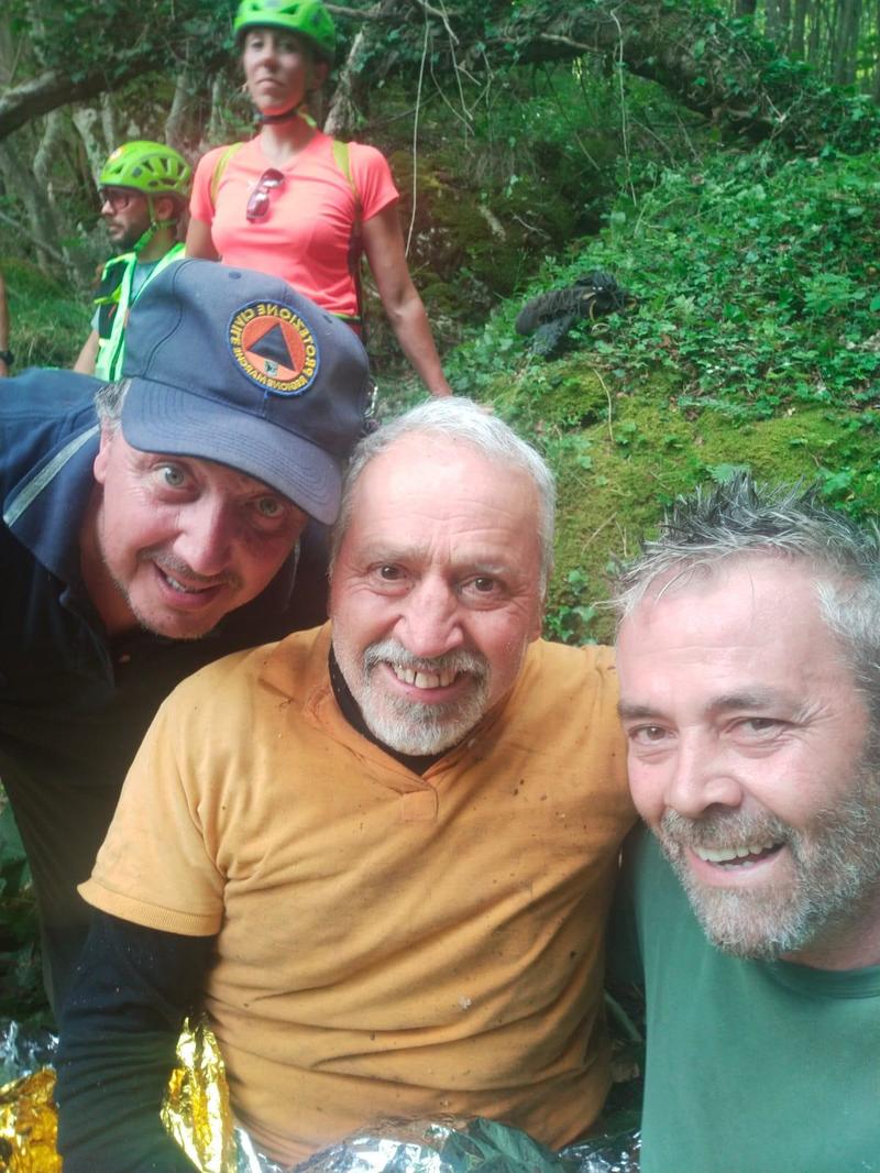 Il pensionato ritrovato: “Salvo bevendo l’acqua di fosso con la scarpa”