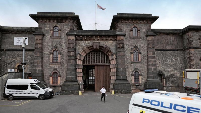 Il Regno Unito vuole svuotare le carceri con enormi sconti di pena