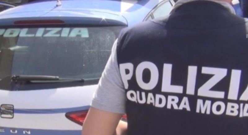 “Nonna, papà ha un tumore e ci servono soldi”: ma è una truffa. Arrestata 32enne