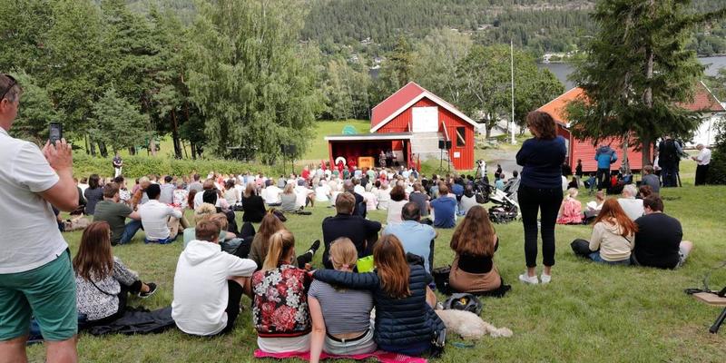 Den första romanen om Utøya ger inga svar