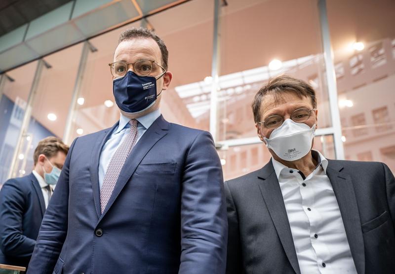 Hysterische Debatte über Spahns Masken: Politische Ablenkungsmanöver statt Corona-Aufarbeitung