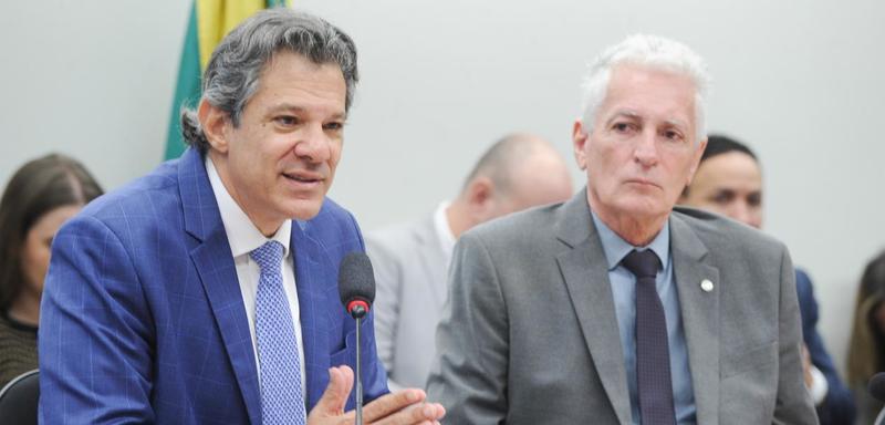 Hostilidade contra ministros de Lula e desinformação na Câmara escancaram desprezo da extrema-direita pelo país