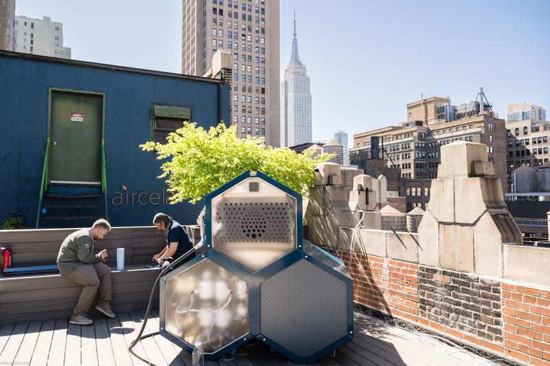 This NYC Startup Turns Air Into Gasoline to Decarbonize Cars that Won’t Go Electric