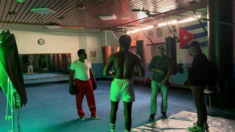 Desde Moscú, el corazón del arte late en clave de boxeo cubano (+Fotos)